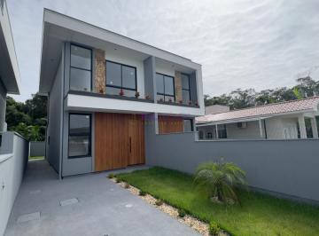 Casa · 88m² · 2 Quartos · 2 Vagas · Sobrado com 2 Suítes em São José