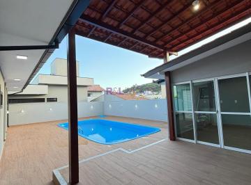 Casa · 160m² · 3 Quartos · 4 Vagas · Casa com Piscina - 3 quartos na Pedra Branca em Palhoça