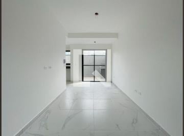 Casa · 68m² · 2 Quartos · 2 Vagas · Casa à Venda - Centro, 2 Quartos, 68 m2