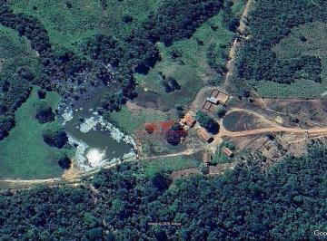 Vista aérea completa da propriedade de 1.250 hectares em Aliança do Tocantins. Destaque para a área consolidada com 75% de abertura, pronta para a integração lavoura-pecuária. · Fazenda 1.250 ha no Sul do TO | BR-153 | Lavoura e Pecuária