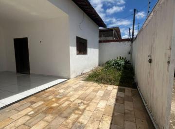 Casa de 2 quartos, Parnamirim · Oportunidade! Casa funcional em Cajupiranga, segura e com ótimo espaço interno!