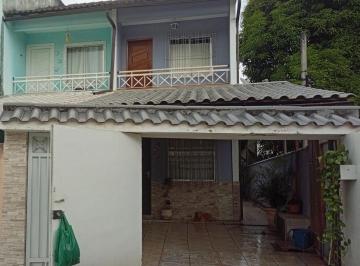 Casa de 2 quartos, Nova Iguaçu · Casa Duplex Independente - 2 Quartos - Ponto Chic