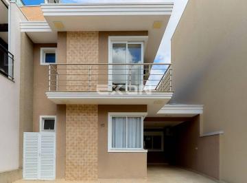 Casa · 153m² · 3 Quartos · 2 Vagas · Casa com 3 quartos (2 suítes) em condomínio fechado no Xaxim