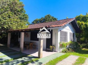 Terreno · 250m² · 5 Quartos · 4 Vagas · Pousada no Rio Vermelho com Amplo Terreno e Excelente Potencial