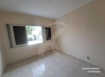 Casa · 60m² · 2 Quartos · 1 Vaga · Sobrado com 2 quartos, sala, cozinha, 2 banheiros, área de serviço, 1 vaga de garagem