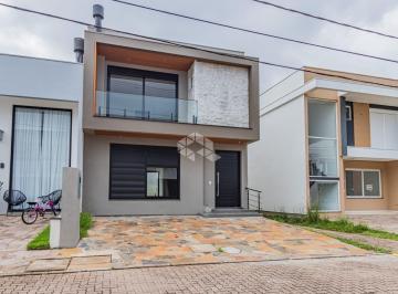 Casa · 200m² · 3 Quartos · 3 Vagas · Casa no Villa Amalfi, bairro Hípica, com três suítes e três vagas