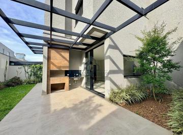 Casa · 245m² · 4 Quartos · 3 Vagas · Casa em condomínio fechado com projeto moderno e funcional, ambientes integrados, excelente iluminaç