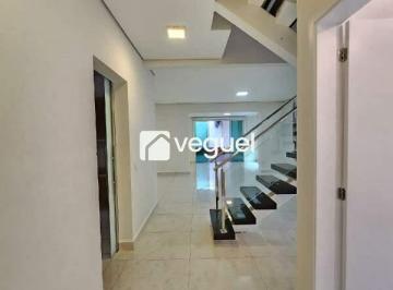 Casa · 344m² · 4 Quartos · 4 Vagas · Casa em Condomínio com 344 m² , 4 quartos, 4 suítes para alugar no Bairro Quinta da Primavera, Ribei