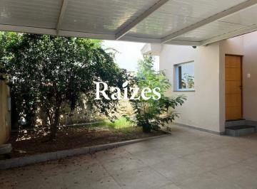 Casa · 125m² · 2 Quartos · 2 Vagas · Casa residencial à venda em Uberlândia no Nossa Senhora Aparecida com 2 quartos, 2 vagas 