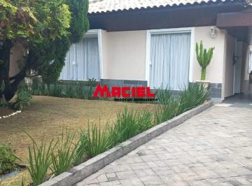 Casa · 250m² · 5 Quartos · 6 Vagas · Casa Em Zona Mista de 625m² de Terreno!!!
