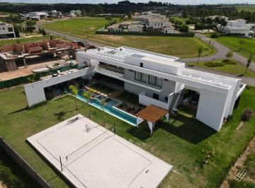 Casa · 700m² · 4 Quartos · 6 Vagas · 
                                Casa de luxo com lazer completo no Condominio Terras de Sao Jose II