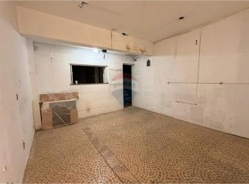Comercial · 68m² · Excelente Loja Comercial Próx. Praça do Viseu – 68m² com Mezanino