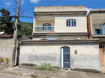 Casa · 120m² · 3 Quartos · "Casa encantadora: 3 quartos em Inhoaíba!"