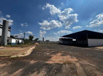 Comercial · 3081m² · 1 Quarto · 6 Vagas · Galpão Comercial às Margens da BR-153 com 1.096 m²