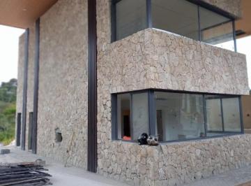 img0 · Residencial - Pitas