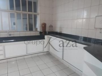 Casa · 509m² · 2 Quartos · 1 Vaga · Casa Comercial  Residencial em Jacareí