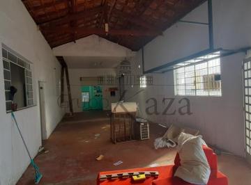 Comercial · 151m² · Ponto Comercial - Vila Pinheiro - Jacareí - Salão com 147m².