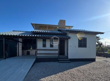 Casa · 80m² · 2 Quartos · 2 Vagas · Casa de Praia