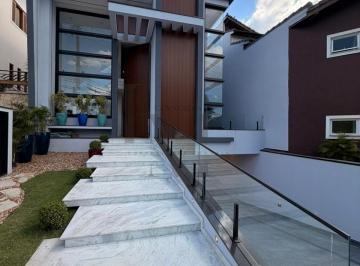 Casa · 366m² · 3 Quartos · 13 Vagas · Condomínio Aruã - Casa Alto Padrão à Venda, Dentro do Condomínio Aruã