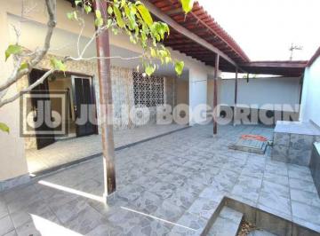 Casa · 188m² · 3 Quartos · 4 Vagas · Casa de rua : / Residencial / Bancários