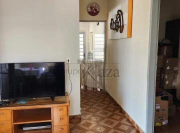 Casa · 254m² · 3 Quartos · 3 Vagas · Casa Comercial  Residencial em São José dos Campos