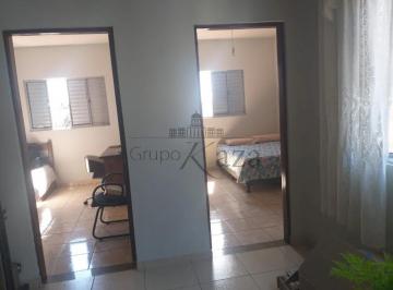 Casa · 180m² · 4 Quartos · 3 Vagas · Casa Residencial - Residencial União - 4 Dormitórios - 180m².