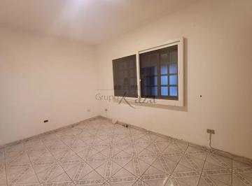 Casa · 150m² · 3 Quartos · 2 Vagas · Oportunidade - Casa - Residencial Bosque dos Ipês - 3 Dormitórios - 150m².