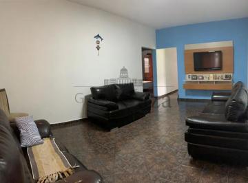 Casa · 250m² · 5 Quartos · 4 Vagas · Casa - Jardim São Jorge - 3 Dormitórios - 219,90m².