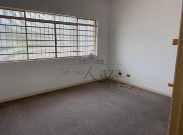 Casa · 361m² · 3 Quartos · 3 Vagas · Casa - Jardim São Dimas - 3 Dormitórios - 159m².