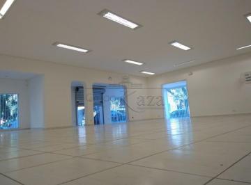 Comercial · 225m² · 4 Vagas · Comercial Ponto Comercial em São José dos Campos