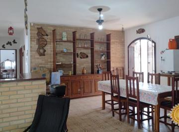 Imagem do Imóvel · Ótima localização casa na 1ª quadra da Orla do Itaguá !!! O imóvel está sendo vendido sem moveis !!!