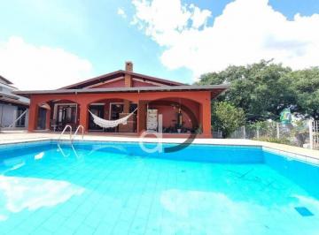 c31357d635e24332de2b9dbaa3dacfbe86545238 · Casa Térrea com piscina em Condomínio Fechado com 4 suítes
