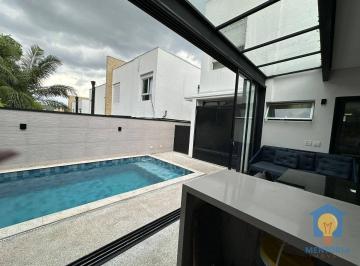 eb3b6f57bacb643f21c87b21c837db2f8ec582ac · Casa em condominio, com lazer de clube, duas suites, na Granja Viana