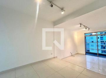Localizado em São Paulo, este espaçoso apartamento de 83 metros quadrados é uma  · Apartamento à Venda - Saúde, 4 Quartos, 83 m2