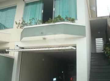 Casa · 205m² · 3 Quartos · 4 Vagas · Sobrado com 3 quartos à venda em Parque peruche - SP