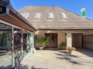 Casa · 330m² · 3 Quartos · 4 Vagas · Casa à venda - em Vista Alegre