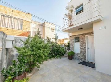 68906549 · Casa, 3 dormitórios, 242.34 m², em São João do Rio Vermelho