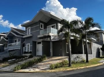 Casa · 276m² · 3 Quartos · 2 Vagas · Casa 275m² 3 dormitórios suíte piscina condomínio Jacareí