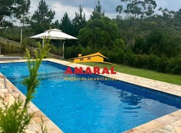 piscina · Chácara à Venda em Suzano  / Próximo ao Magic City
