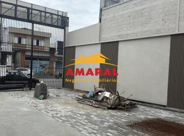 Comercial · 450m² · 4 Vagas · Amplo Salão Comercial 450 m² Estrutura Completa e Excelente Visibilidade Vila Figueira Suzano