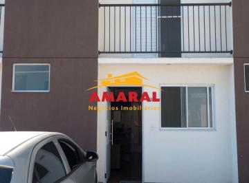 Casa · 61m² · 2 Quartos · 2 Vagas · Sobrado á venda em Suzano.