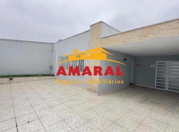 Entrada e garagem · Casa à Venda e Locação no Centro de Suzano 4 quartos 2 Suítes, Varanda e 4 Vagas
