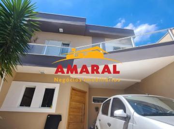 Casa · 193m² · 3 Quartos · 2 Vagas · Maravilhoso Sobrado de 3 Dormitórios (1 Suíte com Closet e Hidro) + Espaço Gourmet + Piscina no Resi