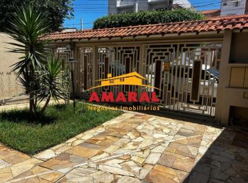Casa · 268m² · 4 Quartos · 4 Vagas · Maravilhoso Sobrado com Piscina e 4 Dormitórios (1 Suíte com Closet e Varanda) à Venda em Mogi das C