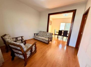 26d7e7bb5cde748a2e522ac52f7b8288b852ec0e · Casa com 4 dormitórios para alugar, 234 m² por R$ 3.200,00/ano - Vila jardim - Botucatu/SP