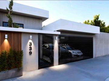 1f29083fcce748ae8250ae747a95a0417a00fe3f · Casa com 3 dormitórios à venda, 165 m² por R$ 1.100.000,00 - Residencial Ouro Verde - Botucatu/SP