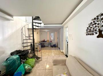 Foto 01 · Casa Residencial de Luxo em São Francisco, Niterói: Conforto, Espaço e Qualidade de Vida!