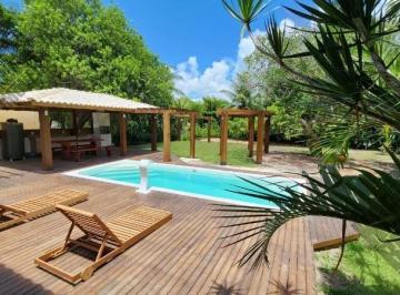 Casa · 400m² · 6 Quartos · Casa de Luxo à Venda em Guarajuba (Monte Gordo) - Camaçari-BA: 6 Quartos, 3 Suítes, 1 Sala, 5 Banhei