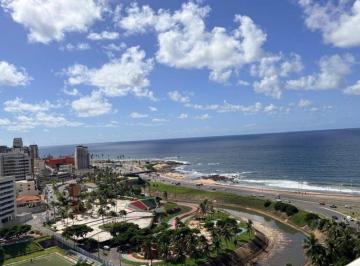 Apartamento de 2 quartos, Salvador · Andar alto + nascente + super ventilado + vista mar definitiva
Um combo raro na Pituba!