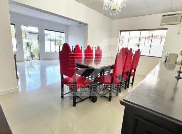 Casa de 4 quartos, Florianópolis · Casa com 4 Dormitórios (1 suíte), 2 vagas de garagem e Edícula no Bom Abrigo, Florianópolis